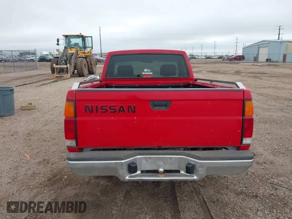 1992 Nissan Frontier z VIN 1N6SD11S4NC336627, wystawiony jako IAAI lot #42355110 z przebiegiem 183 389 mil mil oraz . Historia ofert i sprzedaży dostępna na DreamBid. Obrazek 16.