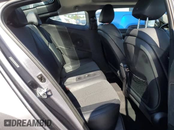 2015 Hyundai Veloster z VIN KMHTC6AD7FU239132, wystawiony jako Copart lot #70582085 z przebiegiem 92 854 mil mil oraz Czysty tytuł • Clean title. Historia ofert i sprzedaży dostępna na DreamBid. Obrazek 11.