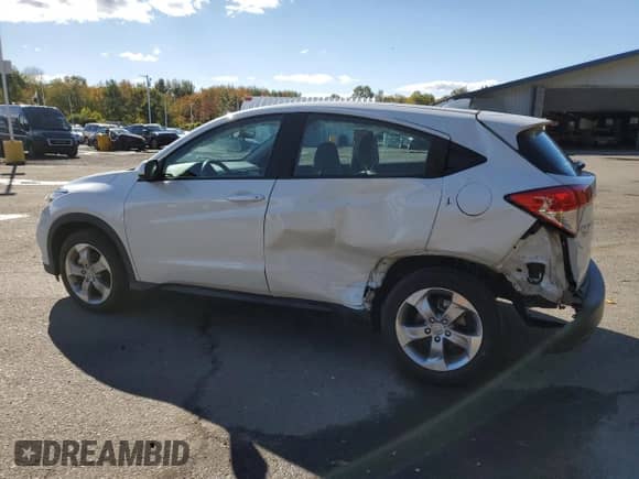 2022 Honda HR-V LX with VIN 3CZRU6H31NM745285, listed as a Copart auction lot 85388705 with 41,976 mi miles and Salvage title. Bid and sale history available at DreamBid. Image 2.