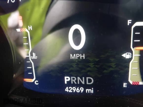 2021 Jeep Wrangler Unlimited Sahara Altitude z VIN 1C4HJXEG5MW613068, wystawiony jako IAAI lot #41768897 z przebiegiem 42 969 mil mil oraz . Historia ofert i sprzedaży dostępna na DreamBid. Obrazek 16.