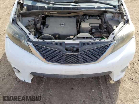 2013 Toyota Sienna SE with VIN 5TDXK3DC6DS364313, listed as a Copart auction lot 70133915 with 209,148 mi miles and Salvage title. Bid and sale history available at DreamBid. Image 12.