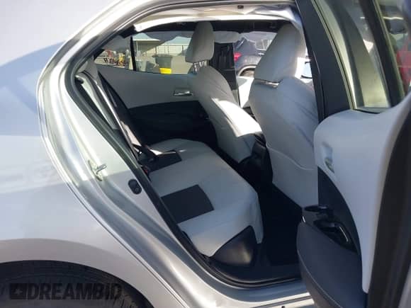 2025 Toyota Corolla XSE with VIN JTNC4MBEXS3242177, listed as a IAAI auction lot 41820383 with 7,897 mi miles and . Bid and sale history available at DreamBid. Image 8.