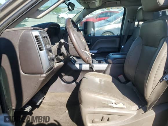 2015 Chevrolet Silverado 3500HD LTZ с VIN 1GC4K0E84FF113739, выставлен на аукционе Copart как лот 53796735 с пробегом 198 286 миль миль и Списание • Salvage title. История ставок и продаж доступна на DreamBid. Изображение 7.