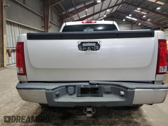 2007 GMC Sierra 1500 SLT with VIN 2GTEC130671623202, listed as a Copart auction lot 47496515 with 308,333 mi miles and Salvage title. Bid and sale history available at DreamBid. Image 6.