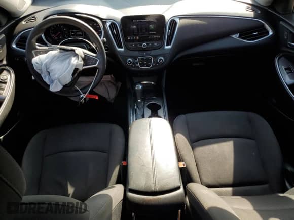2019 Chevrolet Malibu LT с VIN 1G1ZD5ST8KF186217, выставлен на аукционе Copart как лот 81197405 с пробегом 146 149 миль миль и Списание • Salvage title. История ставок и продаж доступна на DreamBid. Изображение 8.