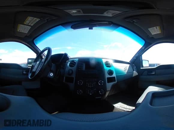 2013 Ford F-150 XL z VIN 1FTFW1CF4DKF46762, wystawiony jako IAAI lot #43332065 z przebiegiem 179 322 mil mil oraz . Historia ofert i sprzedaży dostępna na DreamBid. Obrazek 18.