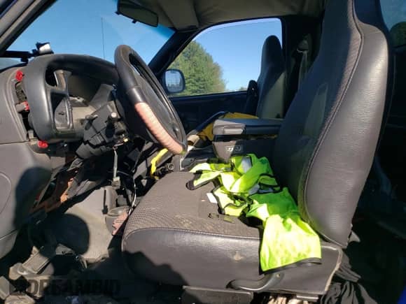 2001 Dodge 2500 with VIN 3B7KF26Z01M543498, listed as a Copart auction lot 53342375 with Not provided miles and Salvage title. Bid and sale history available at DreamBid. Image 7.