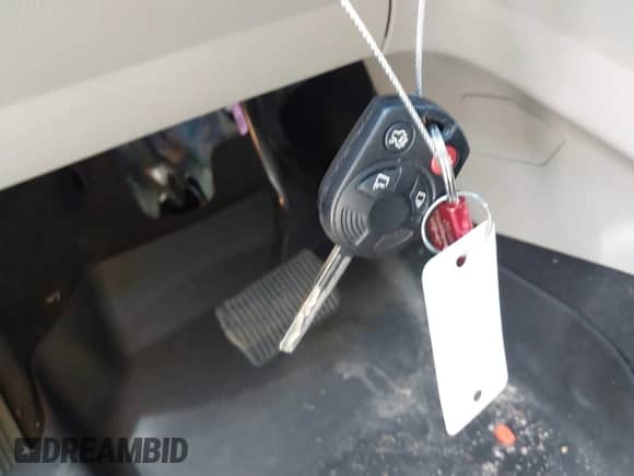 2017 Ford Escape SE с VIN 1FMCU9G97HUB97047, выставлен на аукционе IAAI как лот 43084785 с пробегом 64 981 миль миль и . История ставок и продаж доступна на DreamBid. Изображение 11.