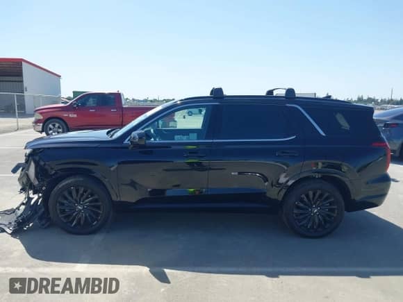 2025 Hyundai Palisade Calligraphy z VIN KM8R7DGE4SU918420, wystawiony jako IAAI lot #42087443 z przebiegiem 813 mil mil oraz . Historia ofert i sprzedaży dostępna na DreamBid. Obrazek 15.