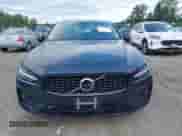 2024 Volvo S60 Plus Dark Theme z VIN 7JRL12FL0RG280760, wystawiony jako IAAI lot #42554434 z przebiegiem 34 569 mil mil oraz . Historia ofert i sprzedaży dostępna na DreamBid. Obrazek 12.