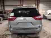 2017 Toyota Sienna XLE Auto Access Seat z VIN 5TDYZ3DC8HS769921, wystawiony jako IAAI lot #41237055 z przebiegiem 152 509 mil mil oraz . Historia ofert i sprzedaży dostępna na DreamBid. Obrazek 17.