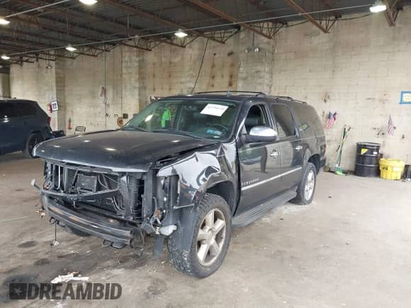 2010 Chevrolet Suburban LTZ с VIN 1GNUKKE3XAR253017, выставлен на аукционе IAAI как лот 42356620 с пробегом 261 335 миль миль и . История ставок и продаж доступна на DreamBid. Изображение 2.