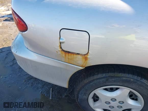 2000 Chevrolet Cavalier z VIN 1G1JC1240Y7441902, wystawiony jako IAAI lot #41637287 z przebiegiem 102 499 mil mil oraz . Historia ofert i sprzedaży dostępna na DreamBid. Obrazek 14.