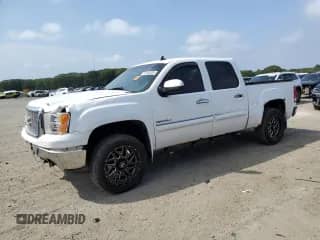 2010 GMC Sierra 1500 Denali z VIN 3GTRKXE24AG163235, wystawiony jako Copart lot #67983305 z przebiegiem 193 495 mil mil oraz Czysty tytuł • Clean title. Historia ofert i sprzedaży dostępna na DreamBid. Obrazek 1.