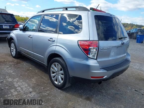 2012 Subaru Forester X Limited z VIN JF2SHAEC3CH450047, wystawiony jako IAAI lot #43489172 z przebiegiem 128 132 mil mil oraz . Historia ofert i sprzedaży dostępna na DreamBid. Obrazek 3.