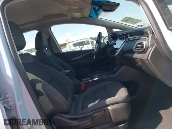 2022 Chevrolet Bolt EV 1LT z VIN 1G1FW6S01N4127115, wystawiony jako IAAI lot #41788663 z przebiegiem 26 962 mil mil oraz . Historia ofert i sprzedaży dostępna na DreamBid. Obrazek 5.