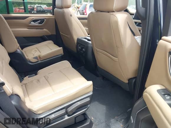 2023 Chevrolet Tahoe Premier с VIN 1GNSKSKD7PR221400, выставлен на аукционе IAAI как лот 42747145 с пробегом 45 001 миль миль и . История ставок и продаж доступна на DreamBid. Изображение 8.