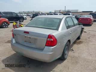 2008 Chevrolet Malibu Classic LS 2FL с VIN 1G1ZS58NX8F103572, выставлен на аукционе IAAI как лот 42057436 с пробегом 261 620 миль миль и . История ставок и продаж доступна на DreamBid. Изображение 4.