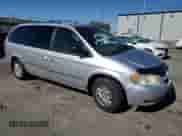2002 Dodge Caravan Sport with VIN 2B4GP44322R615239, listed as a Copart auction lot 66906285 with 253,596 mi miles and Salvage title. Bid and sale history available at DreamBid. Image 4.