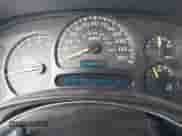 2005 Chevrolet Tahoe Z71 z VIN 1GNEC13T95R117241, wystawiony jako IAAI lot #42019838 z przebiegiem 221 658 mil mil oraz . Historia ofert i sprzedaży dostępna na DreamBid. Obrazek 7.