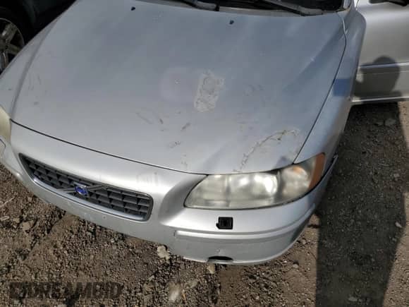 2005 Volvo S60 с VIN YV1RH592X52456708, выставлен на аукционе Copart как лот 87017175 с пробегом Не указан миль и Списание • Salvage title. История ставок и продаж доступна на DreamBid. Изображение 11.