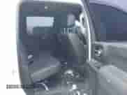 2020 Chevrolet Silverado 2500HD Work Truck z VIN 1GC1YLE78LF175392, wystawiony jako IAAI lot #42592689 z przebiegiem 219 803 mil mil oraz . Historia ofert i sprzedaży dostępna na DreamBid. Obrazek 8.