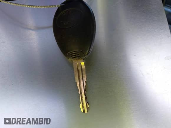 2001 Land Rover Discovery Cloth с VIN SALTY12431A719212, выставлен на аукционе IAAI как лот 42690270 с пробегом 110 947 миль миль и . История ставок и продаж доступна на DreamBid. Изображение 11.