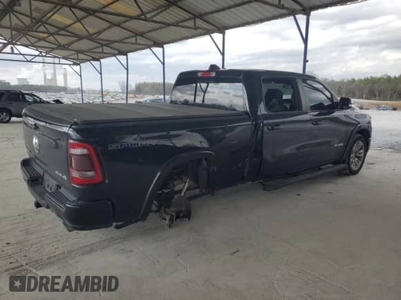 2020 Ram 1500 Laramie z VIN 1C6SRFRT0LN287725, wystawiony jako Copart lot #47793495 z przebiegiem 52 505 mil mil oraz Szkoda całkowita • Salvage title. Historia ofert i sprzedaży dostępna na DreamBid. Obrazek 3.