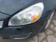 2013 Volvo S60 T5 с VIN YV1612FHXD2178065, выставлен на аукционе IAAI как лот 41658739 с пробегом 207 768 миль миль и . История ставок и продаж доступна на DreamBid. Изображение 6.