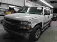 2000 Chevrolet Tahoe LS z VIN 1GNEK13T0YJ166981, wystawiony jako IAAI lot #42967135 z przebiegiem 257 867 mil mil oraz . Historia ofert i sprzedaży dostępna na DreamBid. Obrazek 17.