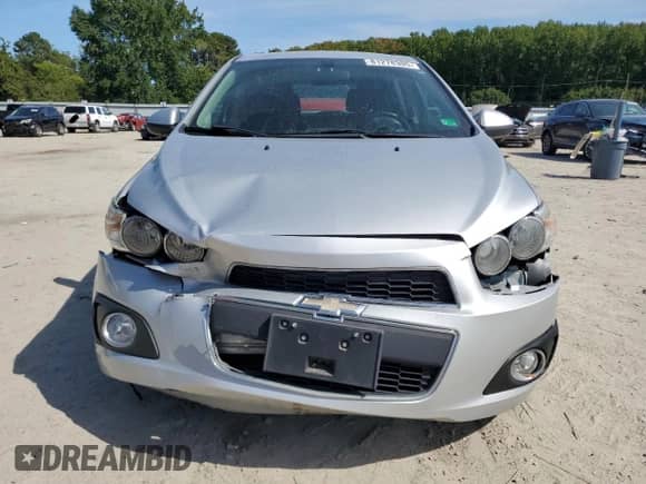 2016 Chevrolet Sonic LTZ с VIN 1G1JE6SB6G4152657, выставлен на аукционе Copart как лот 81278305 с пробегом 92 973 миль миль и Списание • Salvage title. История ставок и продаж доступна на DreamBid. Изображение 5.