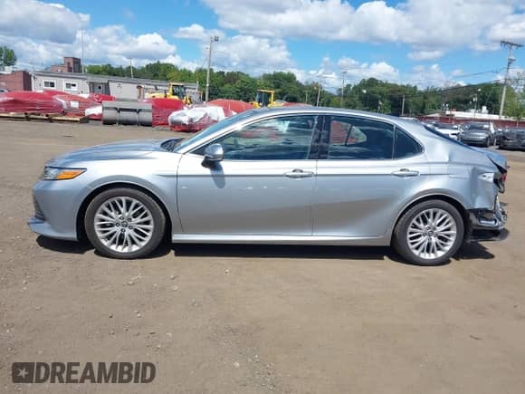 2019 Toyota Camry SE z VIN 4T1B11HK7KU778045, wystawiony jako IAAI lot #43079893 z przebiegiem 58 799 mil mil oraz . Historia ofert i sprzedaży dostępna na DreamBid. Obrazek 14.