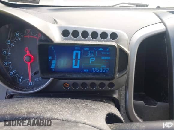 2013 Chevrolet Sonic LT с VIN 1G1JC5SH8D4160372, выставлен на аукционе IAAI как лот 42955389 с пробегом 105 332 миль миль и . История ставок и продаж доступна на DreamBid. Изображение 7.