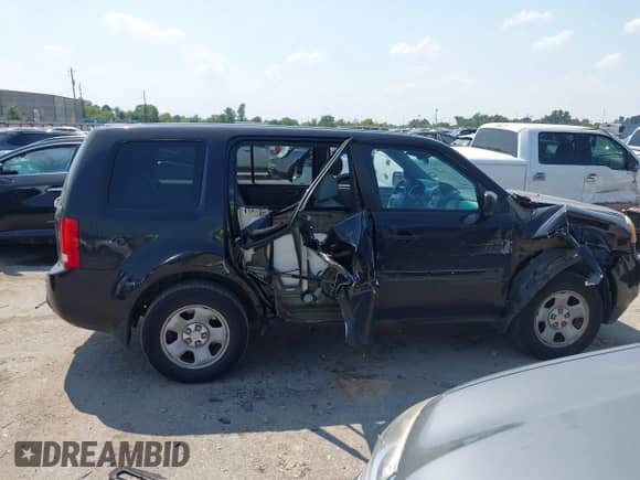2014 Honda Pilot LX с VIN 5FNYF3H25EB027499, выставлен на аукционе IAAI как лот 43236650 с пробегом 175 935 миль миль и . История ставок и продаж доступна на DreamBid. Изображение 13.