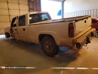 2004 Chevrolet Silverado 2500 LS с VIN 1GCGC23U54F198285, выставлен на аукционе Copart как лот 42118685 с пробегом 138 664 миль миль и Списание • Salvage title. История ставок и продаж доступна на DreamBid. Изображение 2.