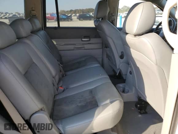 2008 Dodge Durango Limited with VIN 1D8HB58NX8F155319, listed as a Copart auction lot 77111104 with 164,440 mi miles and Salvage title. Bid and sale history available at DreamBid. Image 12.