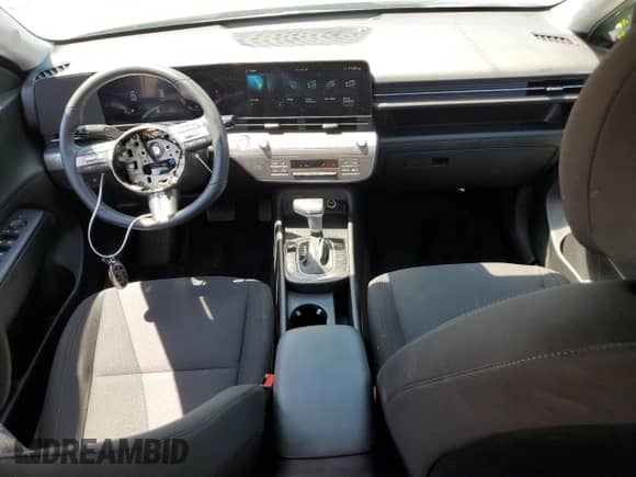 2024 Hyundai Kona SEL с VIN KM8HB3AB6RU062972, выставлен на аукционе Copart как лот 59031604 с пробегом 9 840 миль миль и Списание • Salvage title. История ставок и продаж доступна на DreamBid. Изображение 8.