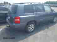 2003 Toyota Highlander с VIN JTEHF21A530156992, выставлен на аукционе IAAI как лот 42969472 с пробегом Не указан миль и . История ставок и продаж доступна на DreamBid. Изображение 4.