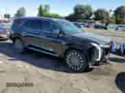 2025 Hyundai Palisade Calligraphy с VIN KM8R7DGE6SU835992, выставлен на аукционе Copart как лот 81014615 с пробегом 4 218 миль миль и Списание • Salvage title. История ставок и продаж доступна на DreamBid. Изображение 4.