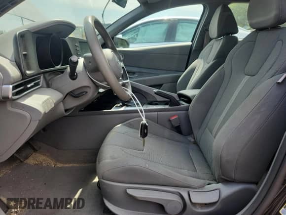 2023 Hyundai Elantra SE с VIN KMHLL4AG0PU627982, выставлен на аукционе Copart как лот 69029225 с пробегом 32 886 миль миль и Списание • Salvage title. История ставок и продаж доступна на DreamBid. Изображение 7.