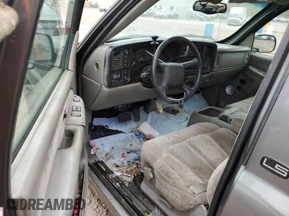 1999 Chevrolet Silverado 1500 с VIN 1GCEK14V5XZ124718, выставлен на аукционе Copart как лот 72645484 с пробегом Не указан миль и Списание • Salvage title. История ставок и продаж доступна на DreamBid. Изображение 8.