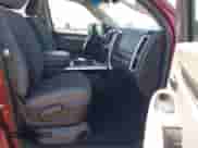 2016 Ram 1500 Big Horn z VIN 1C6RR7LM4GS293766, wystawiony jako IAAI lot #42052659 z przebiegiem 148 656 mil mil oraz . Historia ofert i sprzedaży dostępna na DreamBid. Obrazek 5.