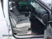 2007 Chevrolet Silverado 1500 1LT z VIN 3GCEK13M27G503233, wystawiony jako IAAI lot #42487465 z przebiegiem 220 704 mil mil oraz . Historia ofert i sprzedaży dostępna na DreamBid. Obrazek 5.
