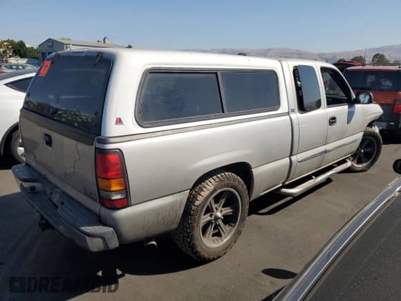 2004 GMC Sierra 1500 SLE z VIN 2GTEC19T941124598, wystawiony jako Copart lot #68549855 z przebiegiem Nie podano mil oraz Szkoda całkowita • Salvage title. Historia ofert i sprzedaży dostępna na DreamBid. Obrazek 3.