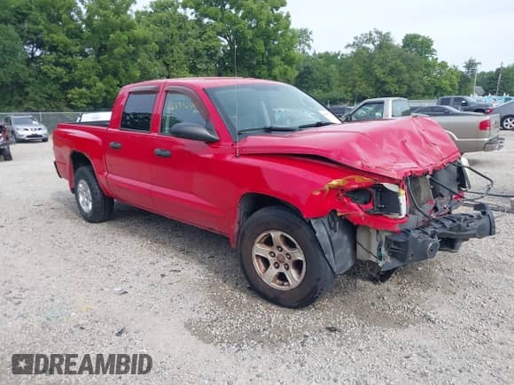 2005 Dodge Dakota SLT z VIN 1D7HE48N95S101910, wystawiony jako IAAI lot #42873247 z przebiegiem 198 794 mil mil oraz . Historia ofert i sprzedaży dostępna na DreamBid. Obrazek 1.