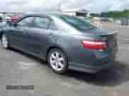 2008 Toyota Camry LE z VIN 4T1BE46K58U262526, wystawiony jako IAAI lot #42964274 z przebiegiem 210 343 mil mil oraz . Historia ofert i sprzedaży dostępna na DreamBid. Obrazek 3.