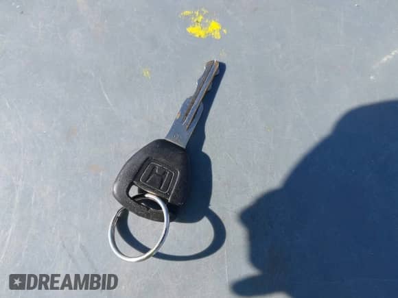 1998 Honda Accord EX с VIN 1HGCG1651WA029013, выставлен на аукционе IAAI как лот 42299474 с пробегом 277 250 миль миль и . История ставок и продаж доступна на DreamBid. Изображение 11.