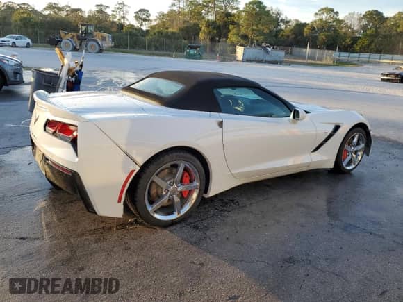 2014 Chevrolet Corvette 3LT с VIN 1G1YF3D78E5117872, выставлен на аукционе Copart как лот 83312754 с пробегом 77 507 миль миль и На запчасти • Non repairable. История ставок и продаж доступна на DreamBid. Изображение 3.