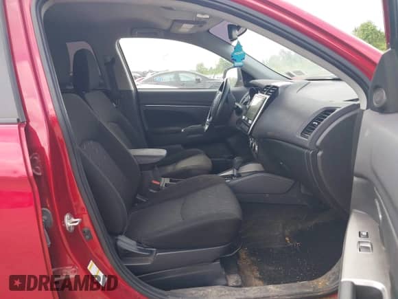 2021 Mitsubishi Outlander ES z VIN JA4ARUAU2MU019614, wystawiony jako IAAI lot #42693496 z przebiegiem 91 807 mil mil oraz . Historia ofert i sprzedaży dostępna na DreamBid. Obrazek 5.