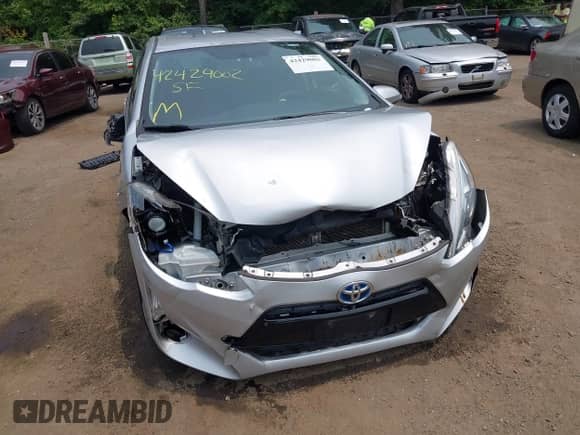 2015 Toyota Prius One z VIN JTDKDTB38F1582101, wystawiony jako IAAI lot #42429002 z przebiegiem 182 948 mil mil oraz . Historia ofert i sprzedaży dostępna na DreamBid. Obrazek 6.